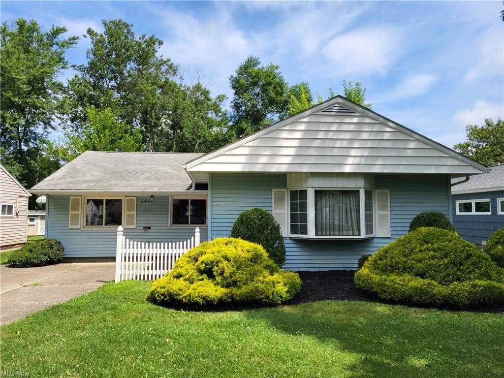 8944 Manorford